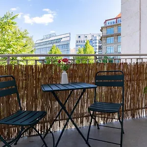 Direkt Im Zentrum Für Bis Zu 6 Personen Bahnhofsnah Apartment Leipzig